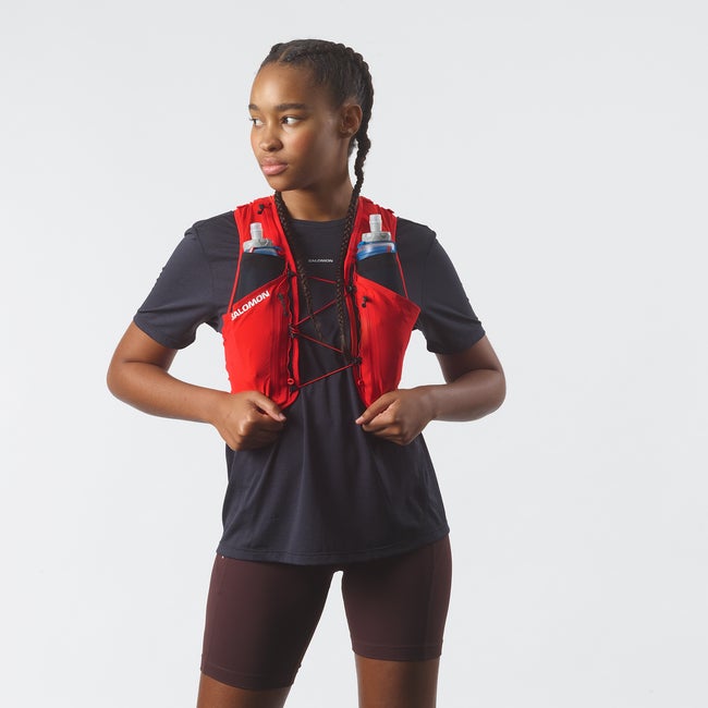 SENSE PRO 6 Unisex Running Bag with flasks included | Salomon