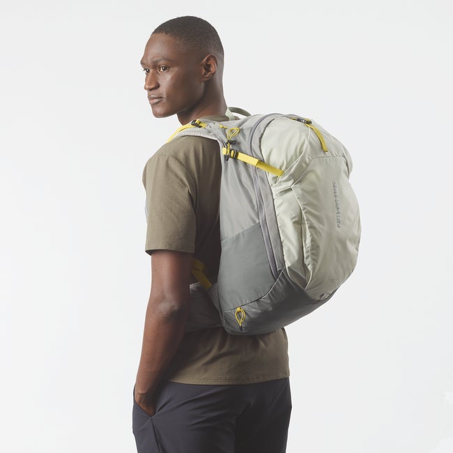 SALOMON TRAILBLAZER 30 リュック Amazon.co.jp: [サロモン] バックパック・リュックサック