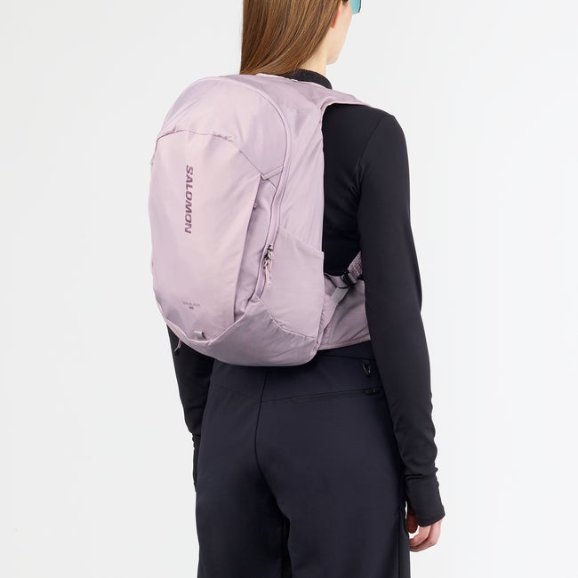 TRAILBLAZER 20 Unisex Hiking Bag | Salomon